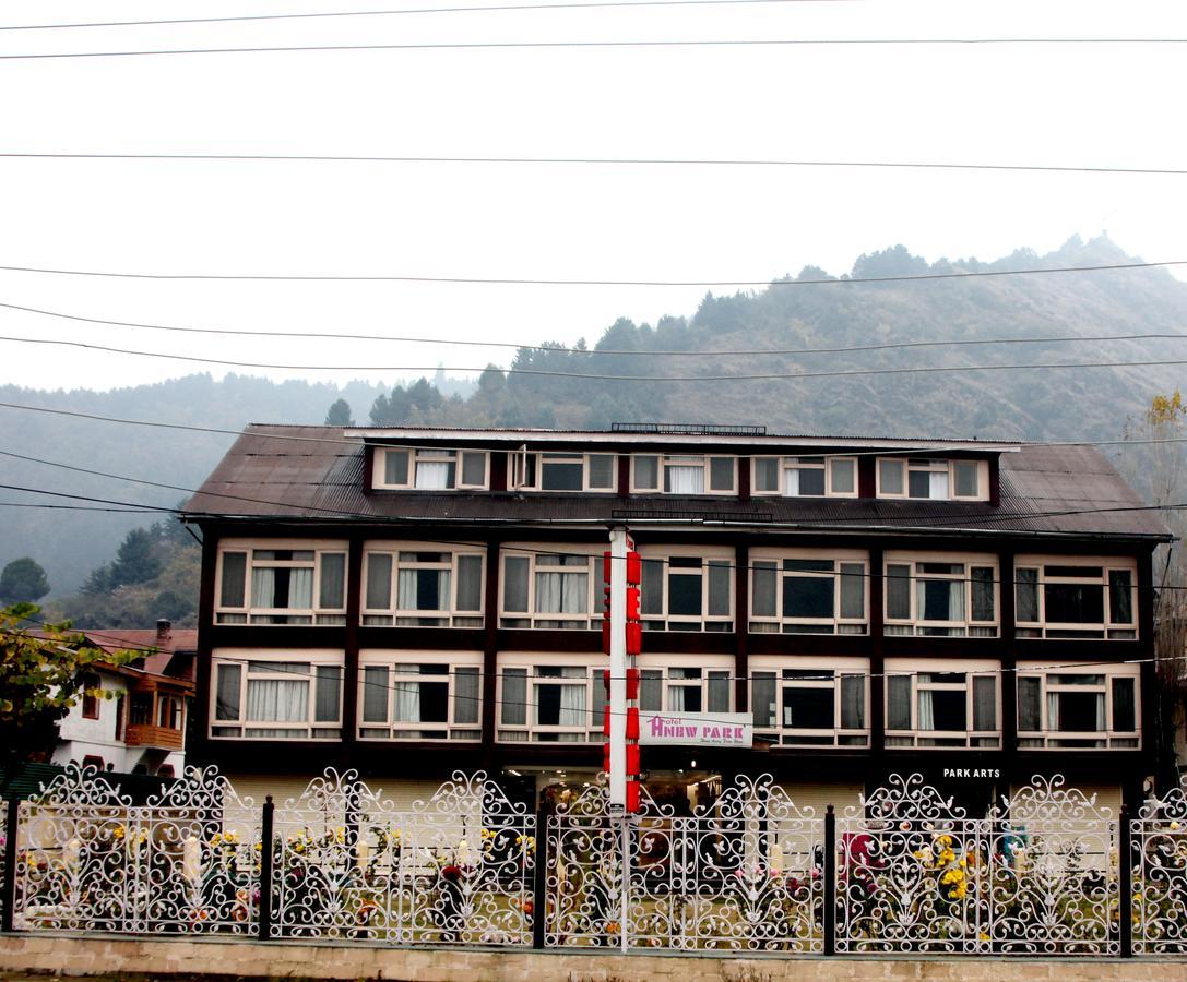 Hotel New Park At Dal Lake Srinagar  Bagian luar foto