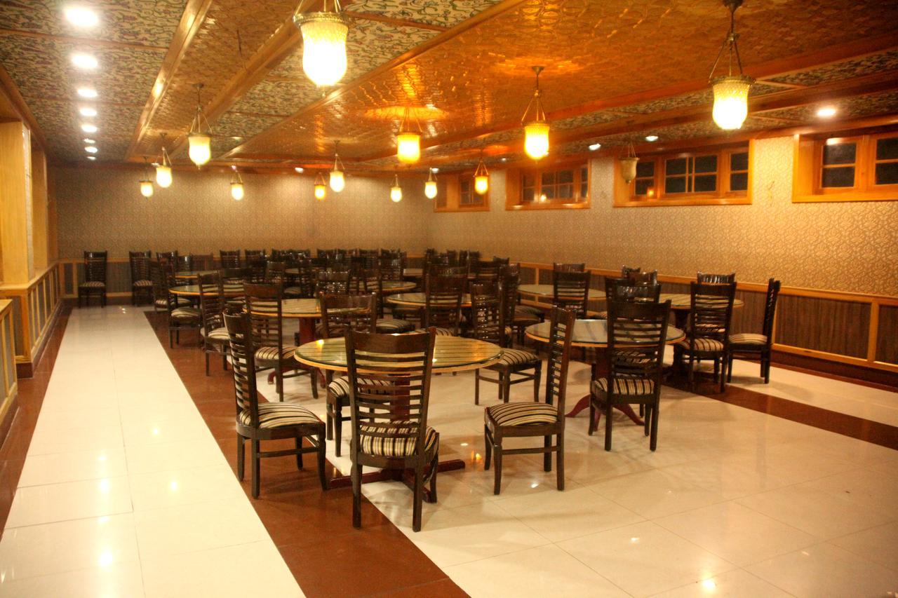 Hotel New Park At Dal Lake Srinagar  Bagian luar foto
