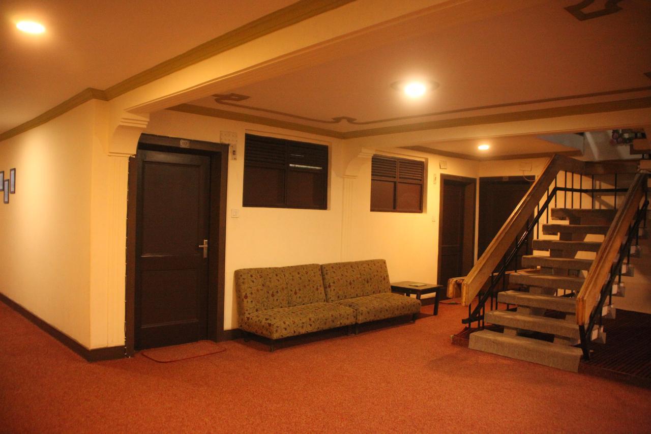 Hotel New Park At Dal Lake Srinagar  Bagian luar foto